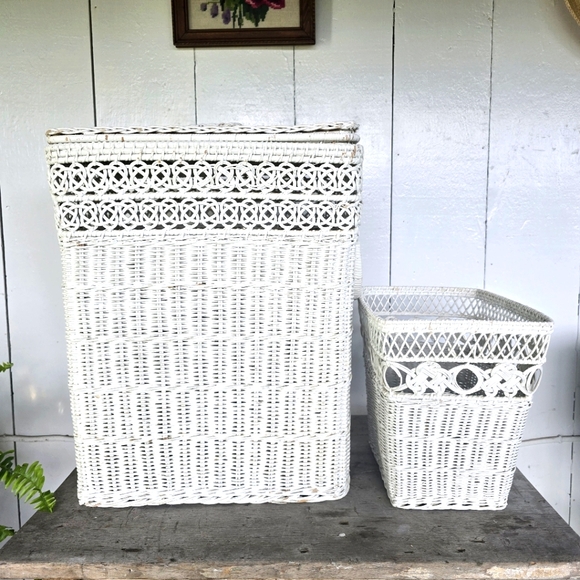 Vintage Wicker Hamper Set Maine Country Cottage White Basket Hamper Wastebasket - Picture 1 of 12